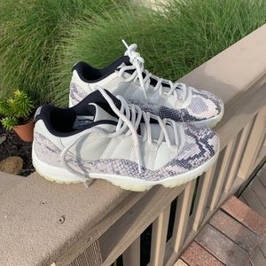 Air Jordan basketball